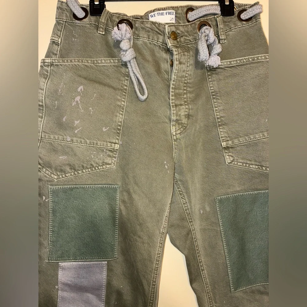 We The Free Moxie Pull-On Barrel Jeans in Army Sz 29 short - Picture 7 of 11